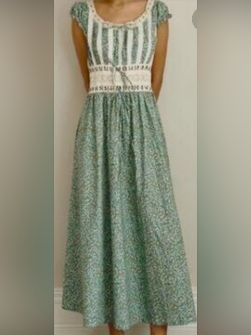 Nothing Fits But Green Floral Rhodes Dress NWT - Picture 4 of 4